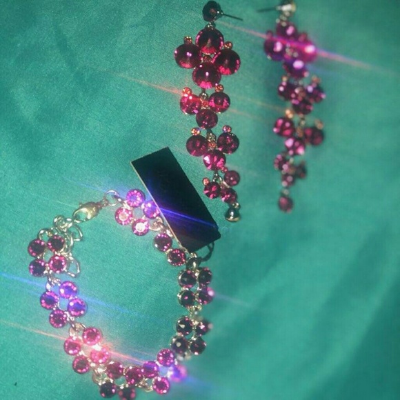 Bracelet and earrings set - Picture 2 of 2